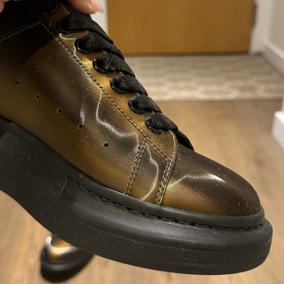 Alexander McQueen Sneakers - Picture 5 of 7